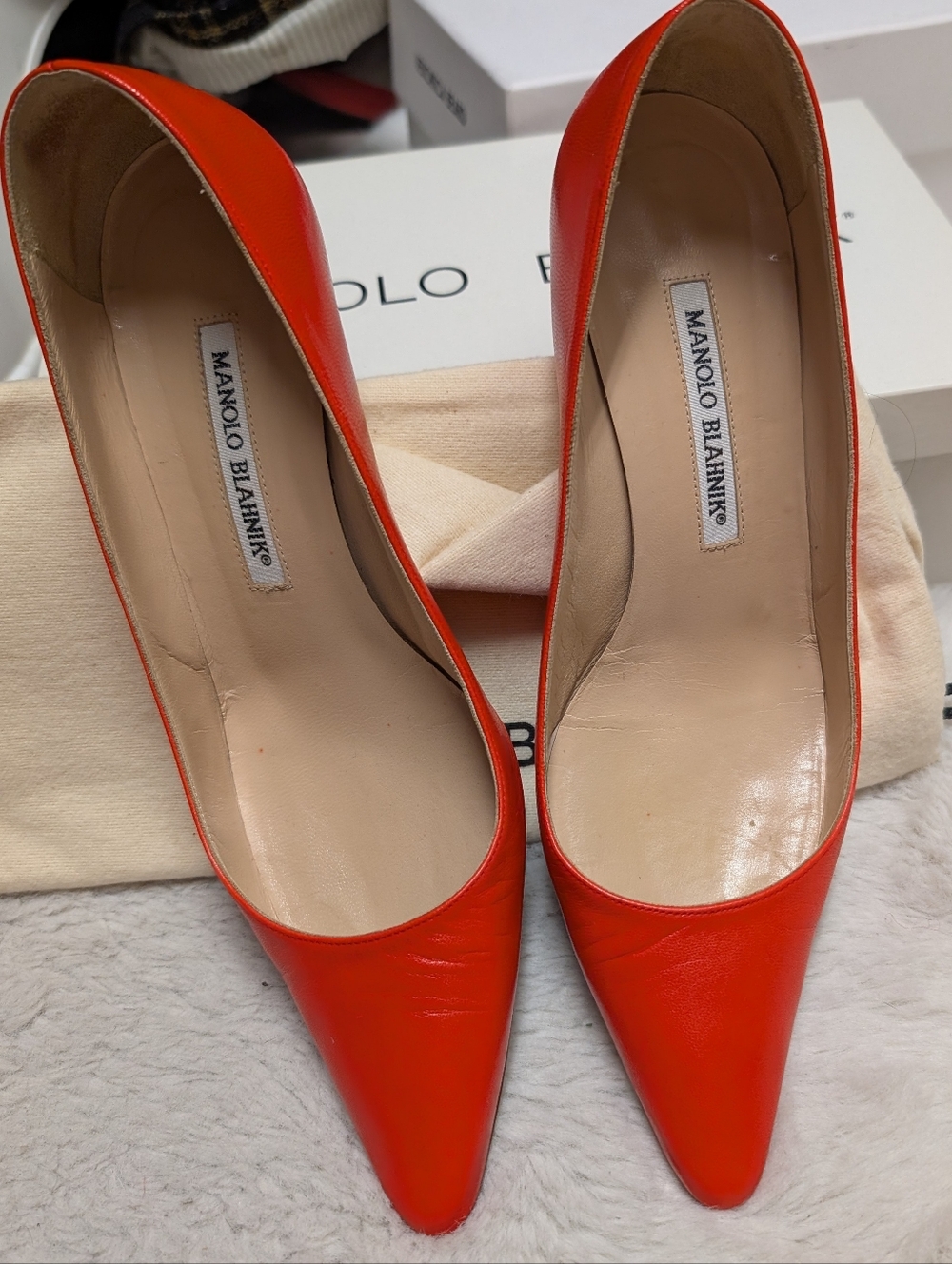 Manolo Blahnik Bright Orange Patent Leather Pointed Toe Pumps - Picture 4 of 6